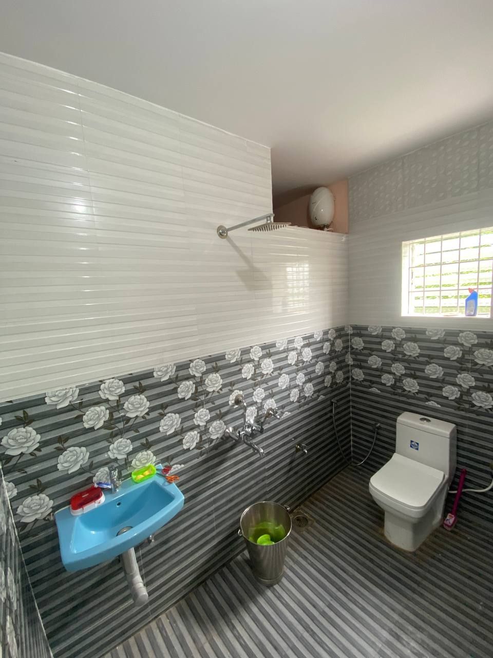 2 BHK, Верхний Мандрем — фото 3
