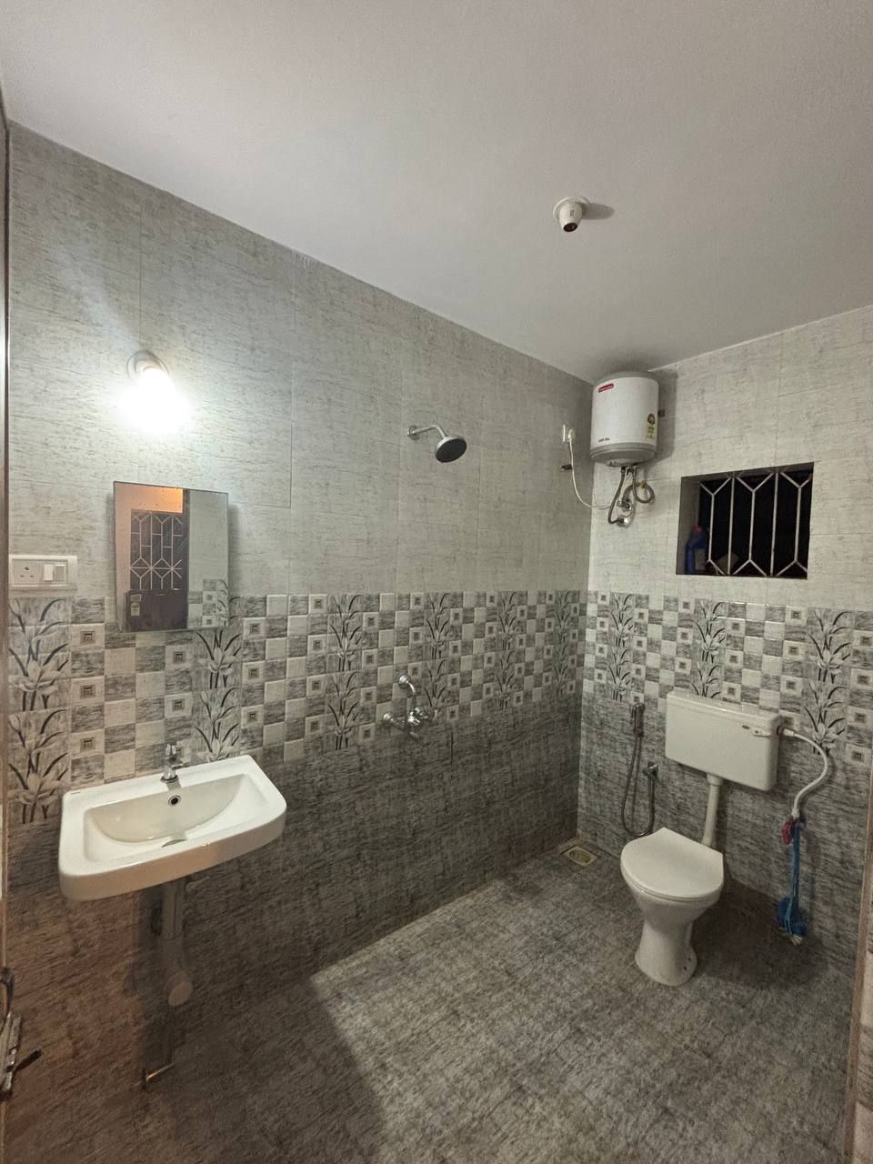 1 BHK, Нижний Мандрем — фото 3