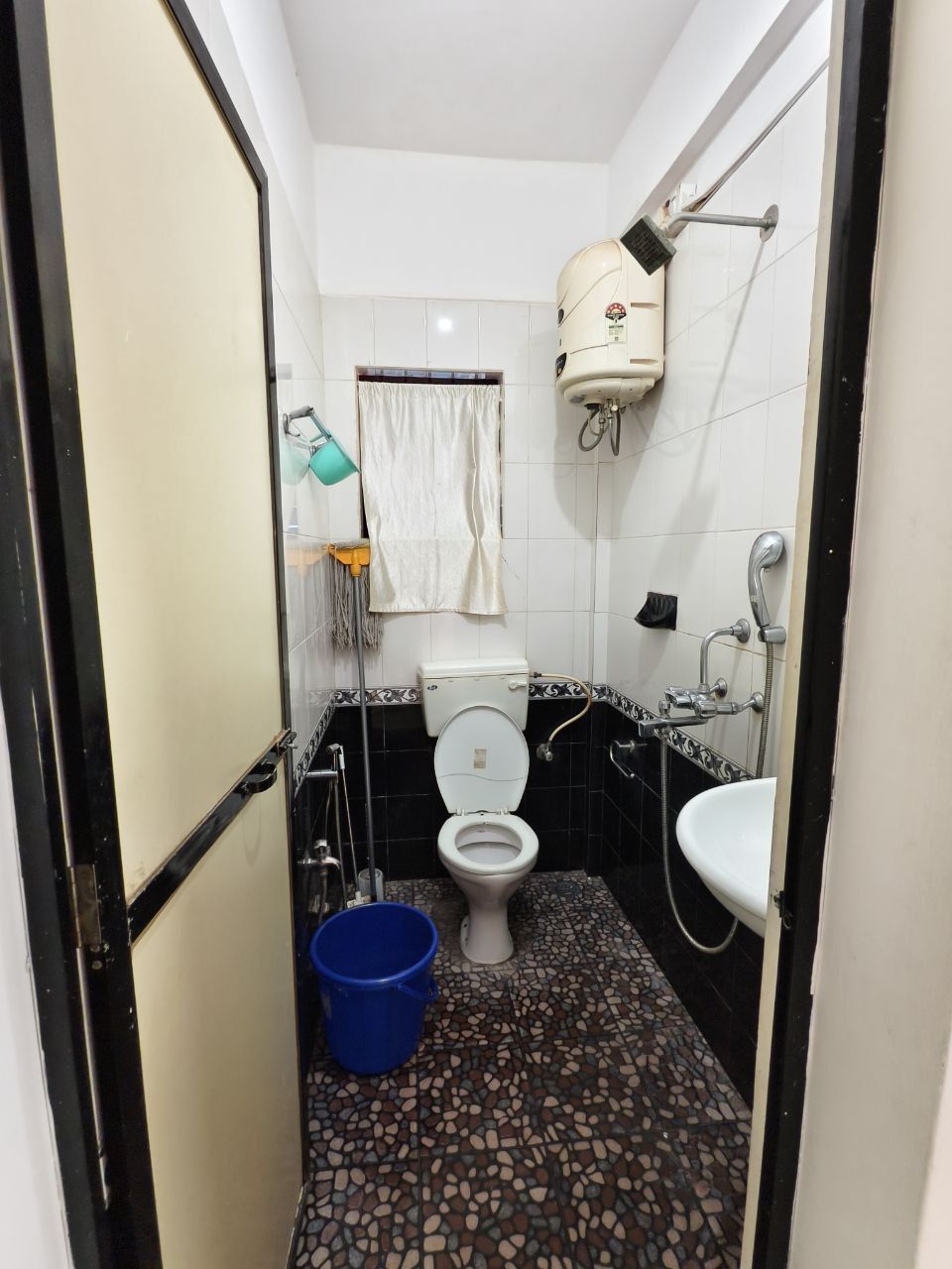 1 BHK, Нижний Мандрем — фото 4