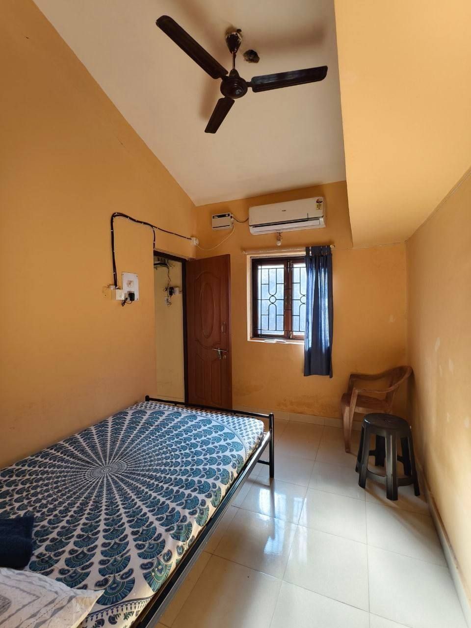 2 BHK, Нижний Мандрем — фото 5