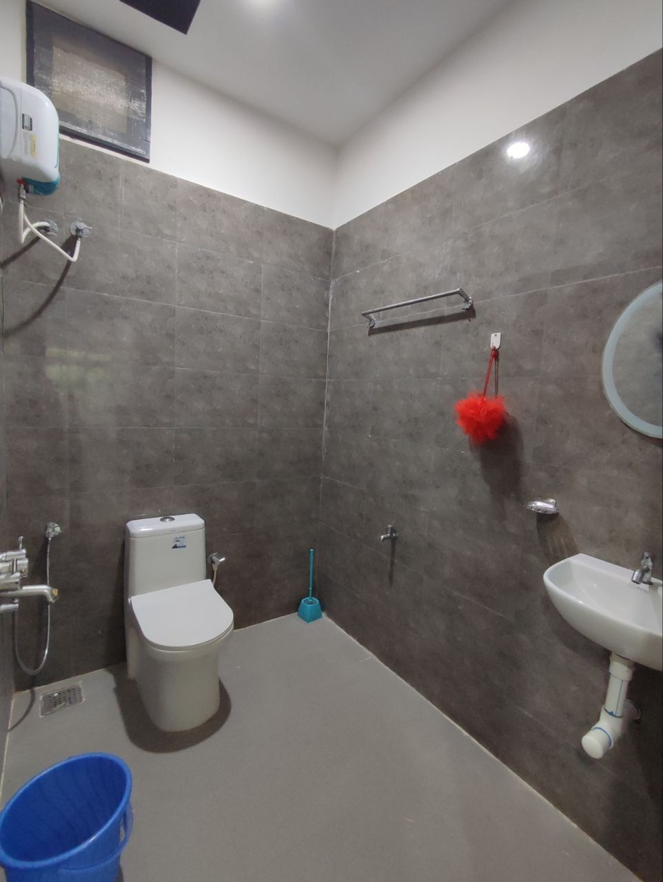 1 BHK, Верхний Мандрем — фото 4
