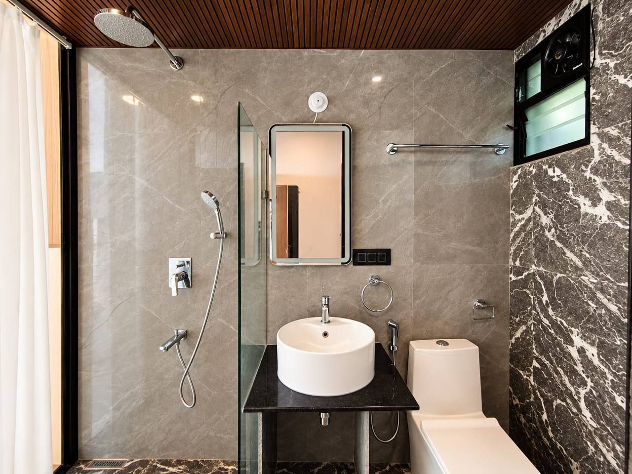 1 BHK, Нижний Мандрем — фото 4