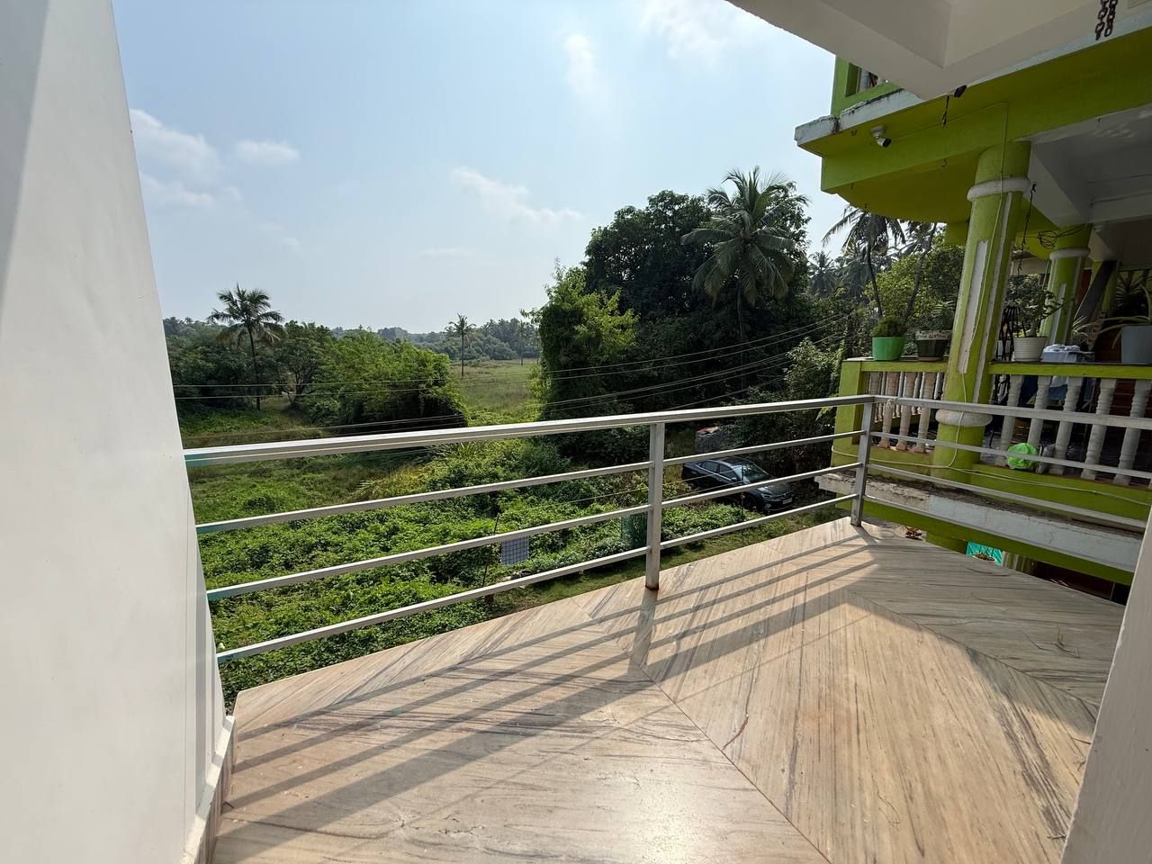 2 BHK, Нижний Мандрем — фото 2