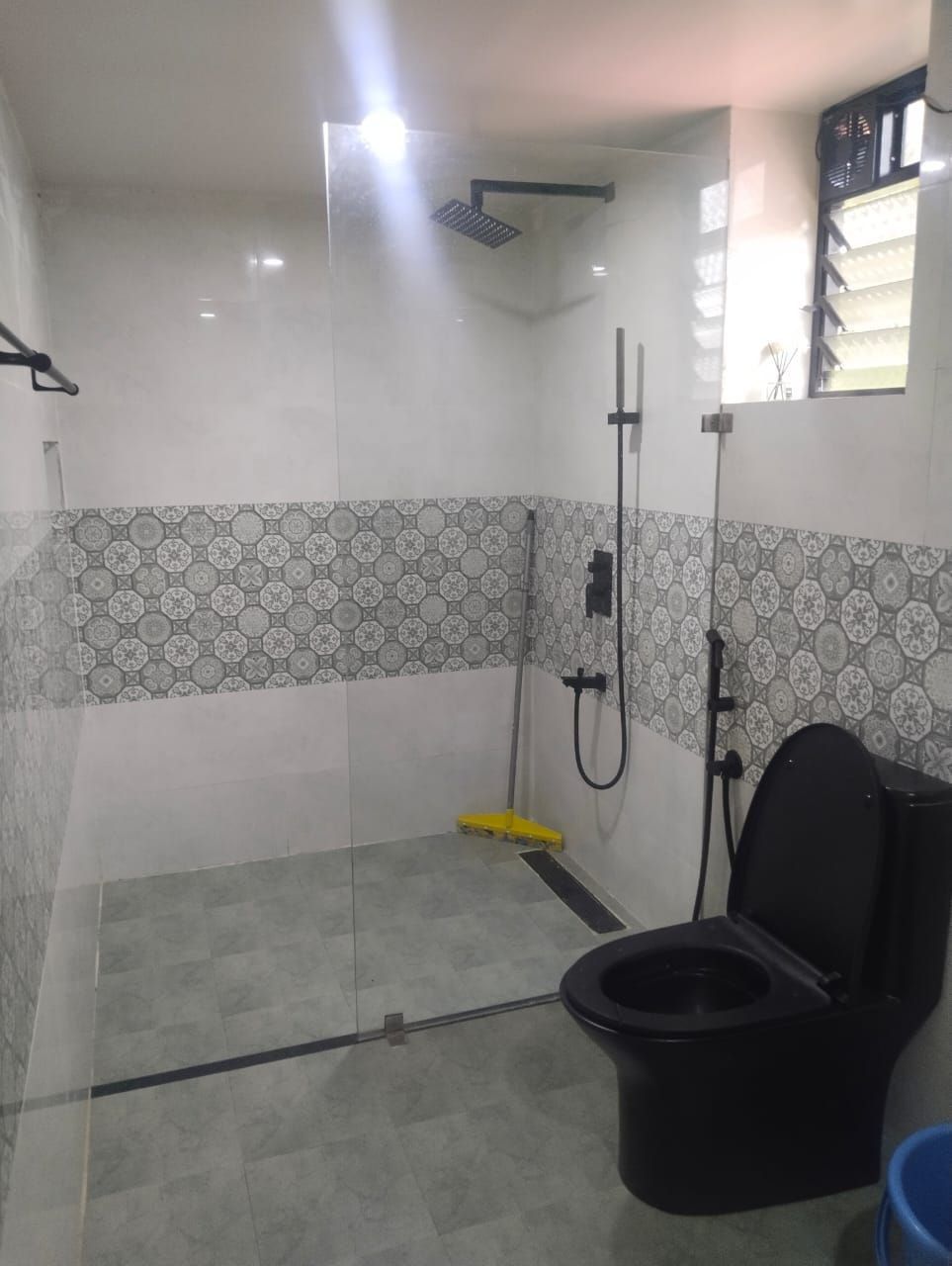 2 BHK, Нижний Мандрем — фото 6
