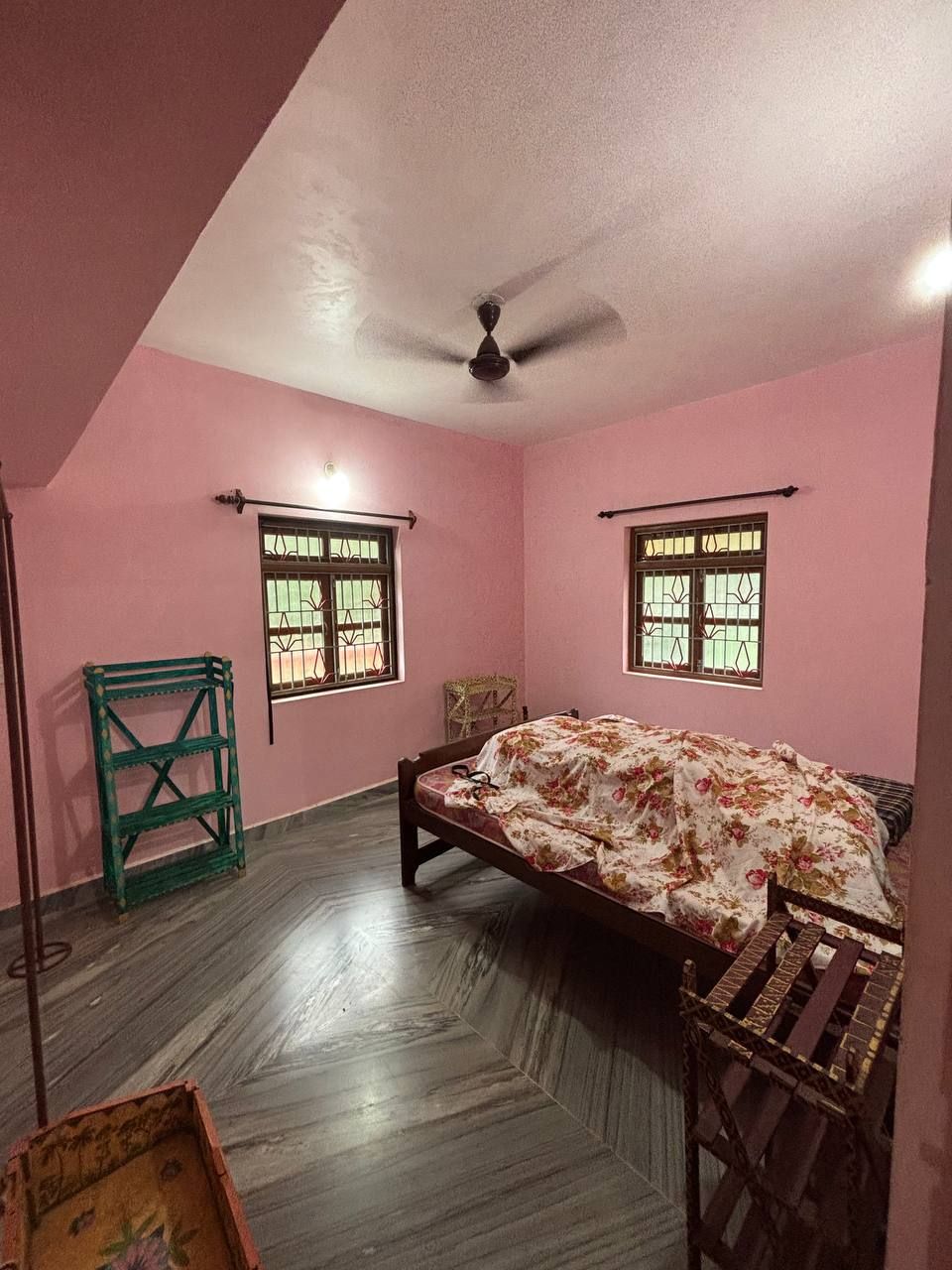 2 BHK, Нижний Мандрем — фото 4