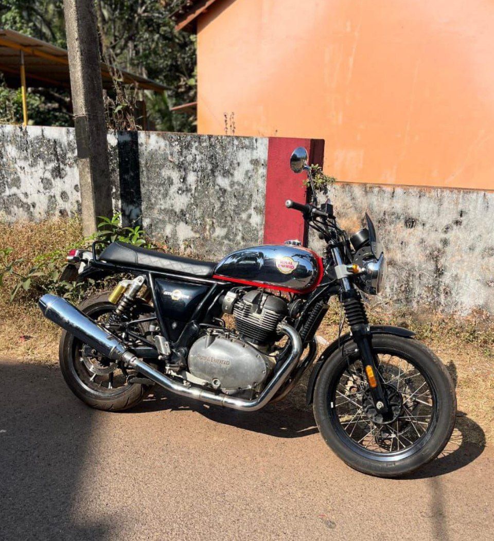 Royal Enfield Interceptor 650 — аренда в Гоа