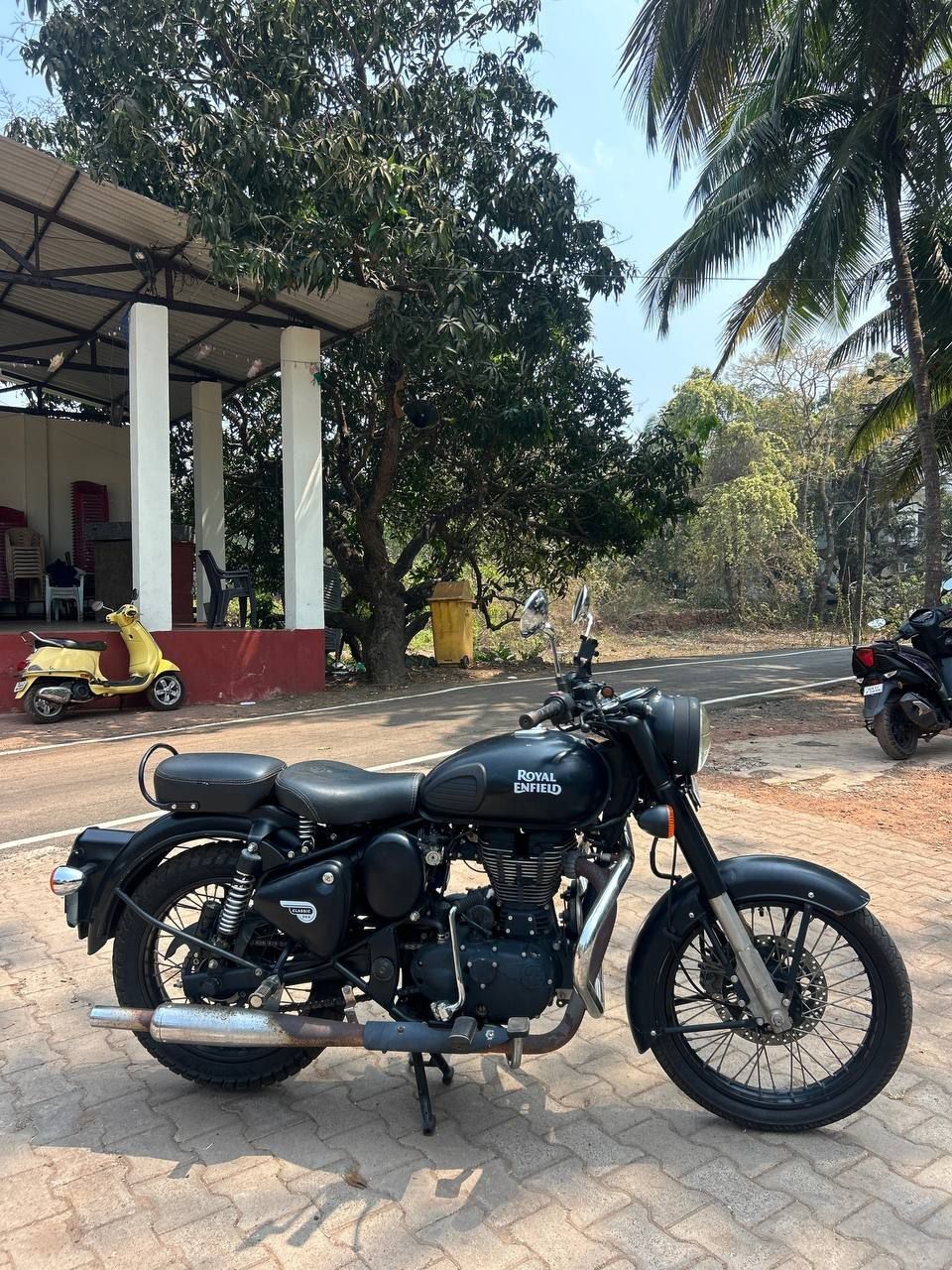 Royal Enfield Classic 500 — аренда в Гоа