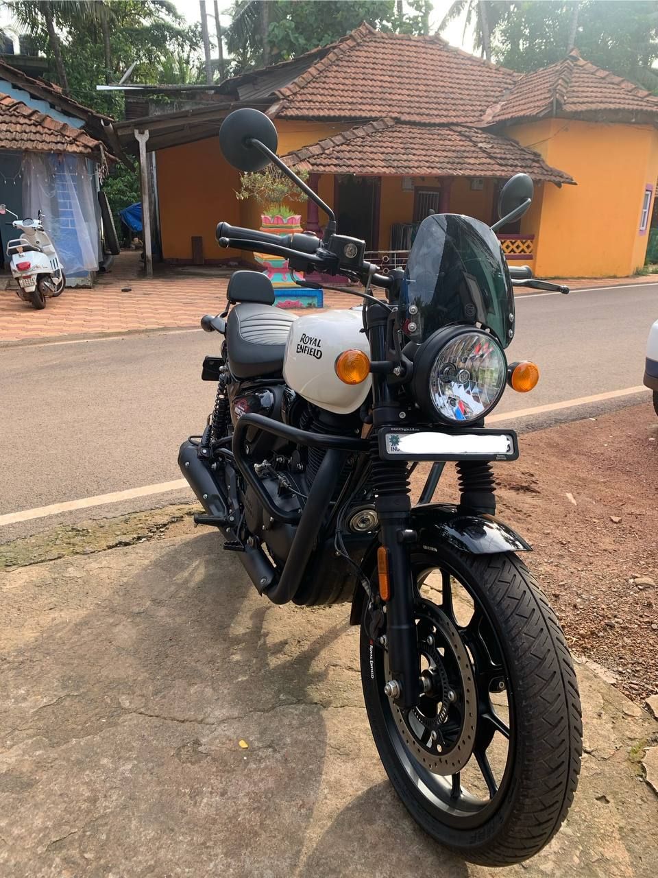 Royal Enfield Hunter 350 в Гоа