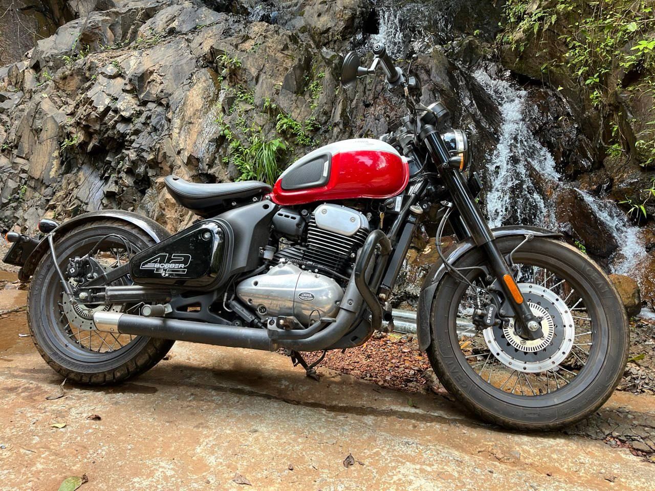 Jawa Bobber 42 в Гоа